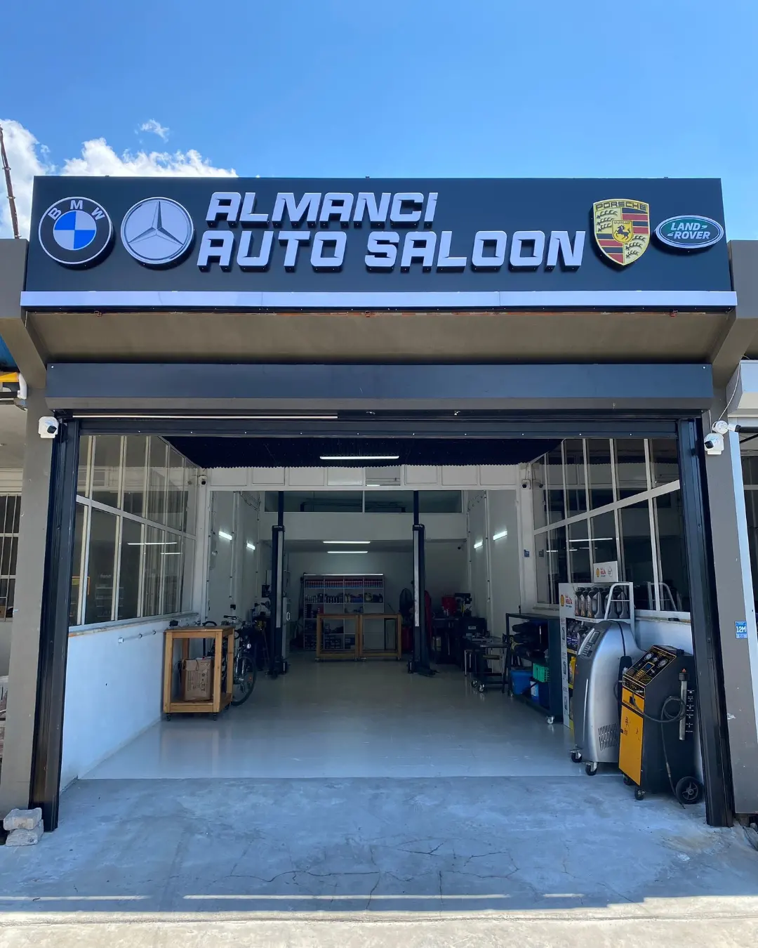 Almancı Auto Saloon